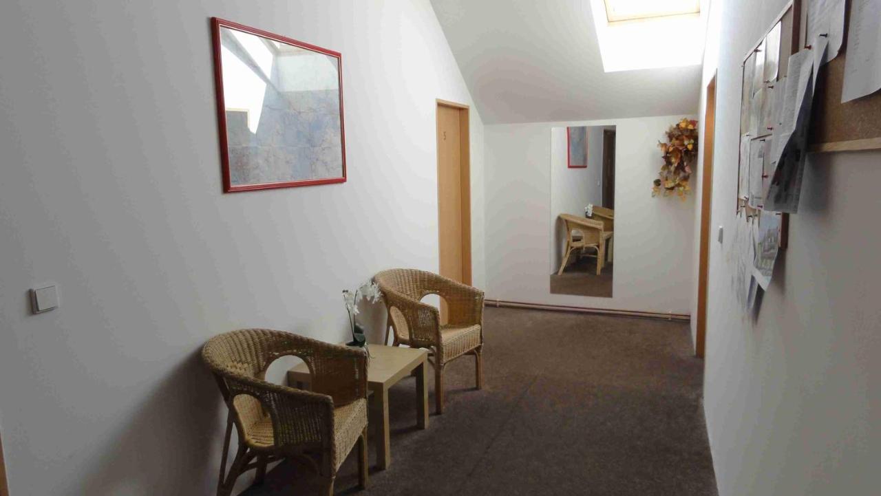 Penzion U Hradeb Znojmo Bagian luar foto