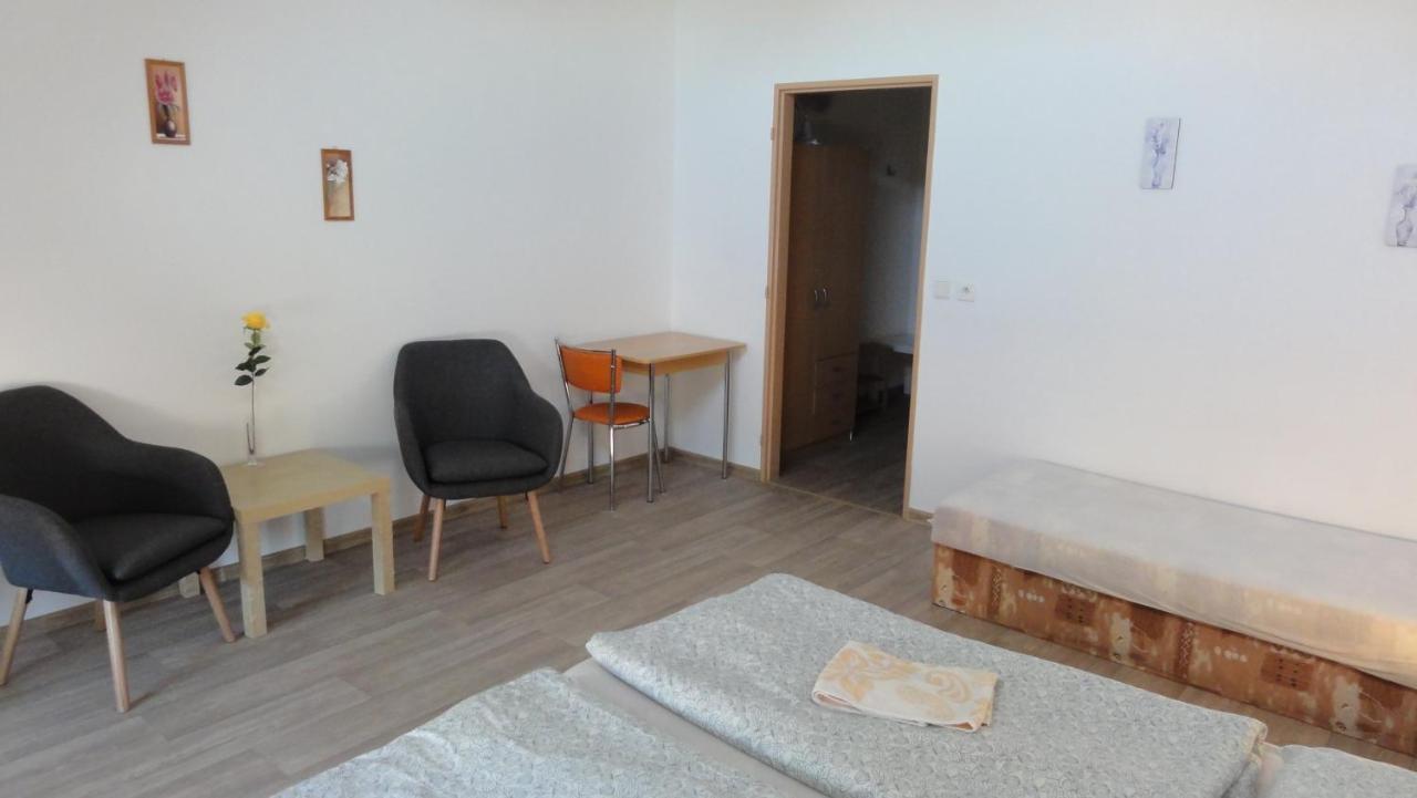 Penzion U Hradeb Znojmo Bagian luar foto
