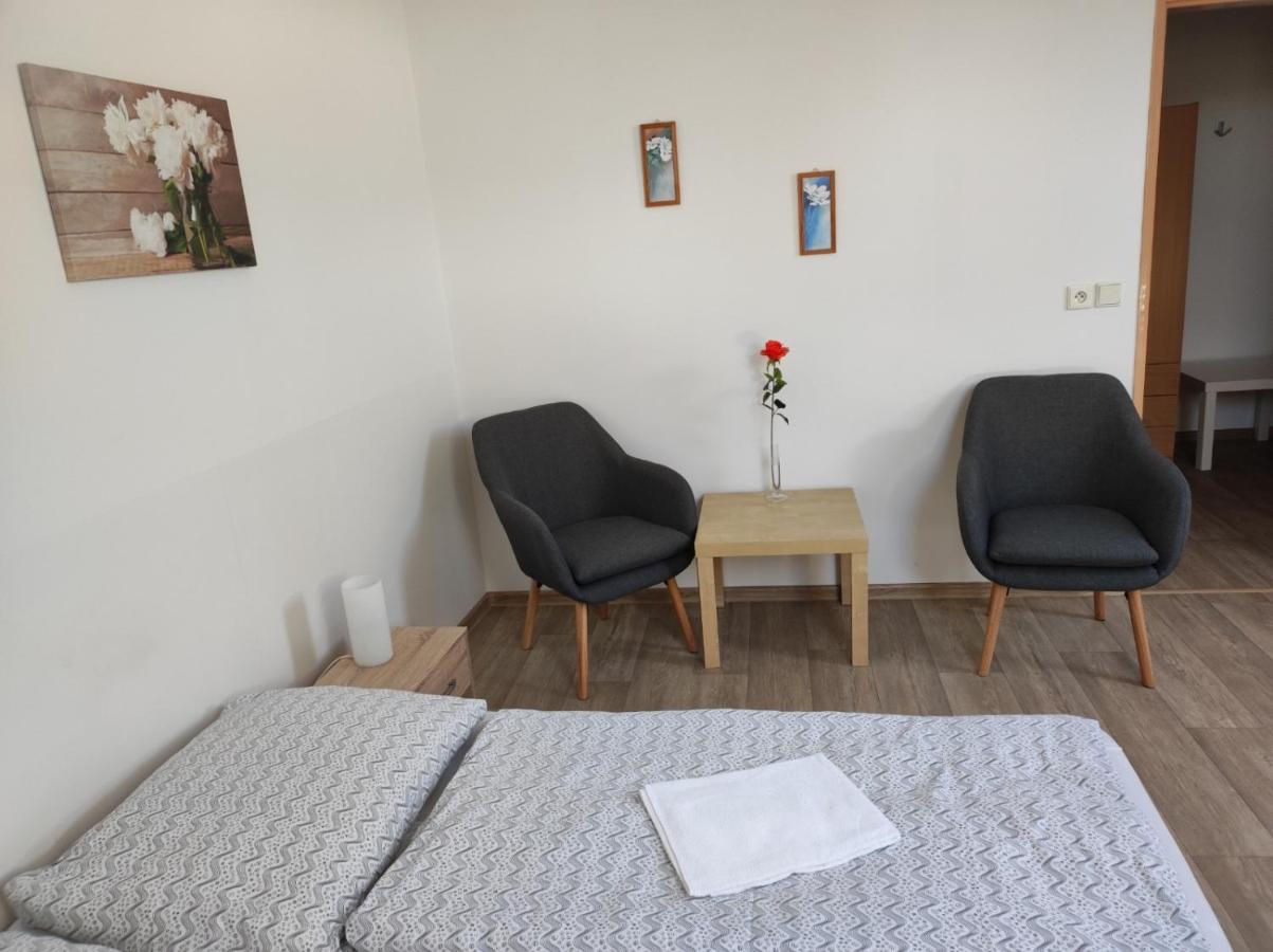Penzion U Hradeb Znojmo Bagian luar foto