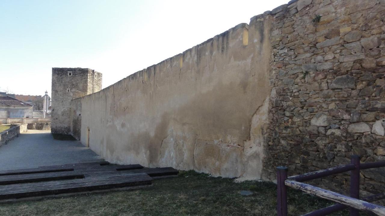 Penzion U Hradeb Znojmo Bagian luar foto